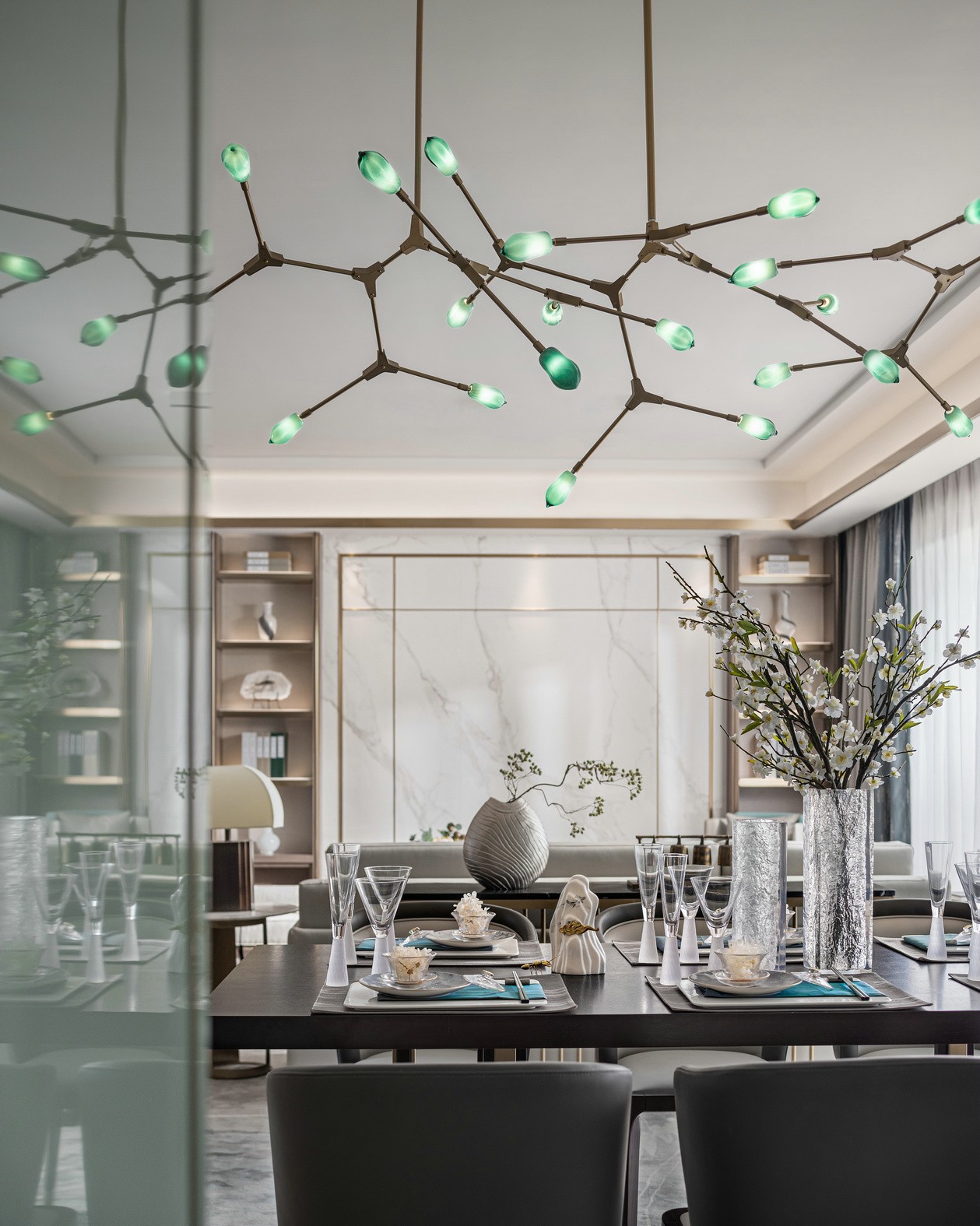 新中式风格室内家装案例效果图-餐厅装饰 新中式风格室内家装案例效果图-餐厅装饰